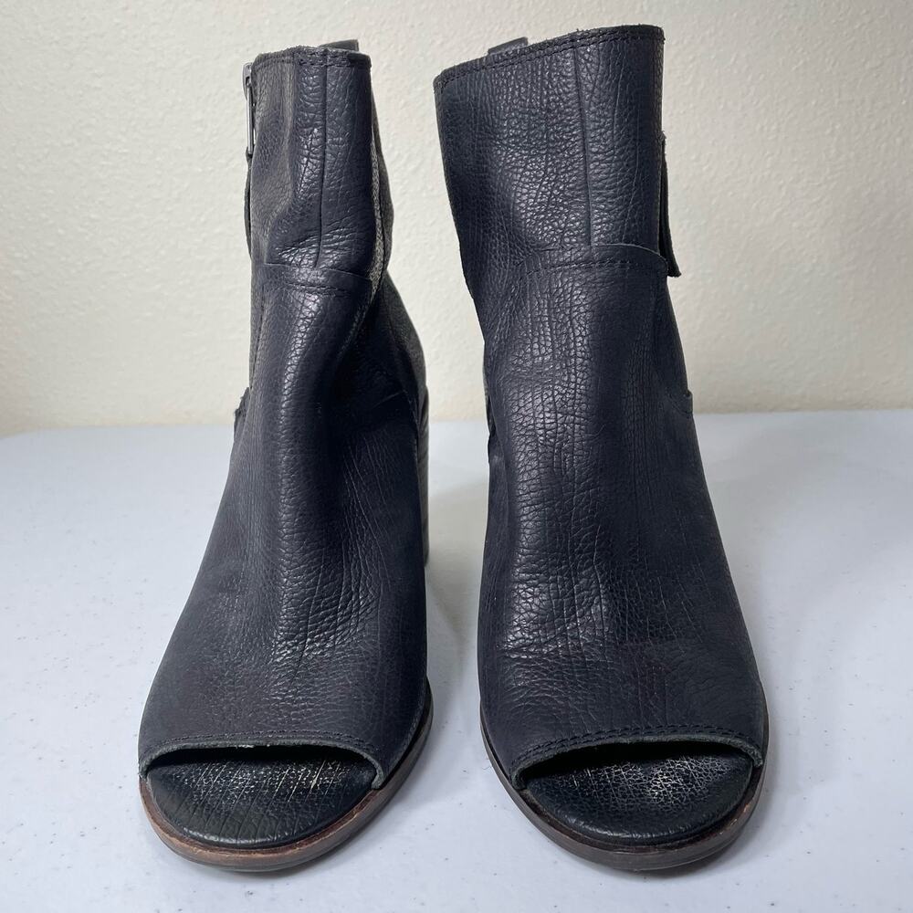 Lucky Brand Kamren Black Peep Toe Block Heel Bootie Shoes Size 8 - Picture 2 of 8
